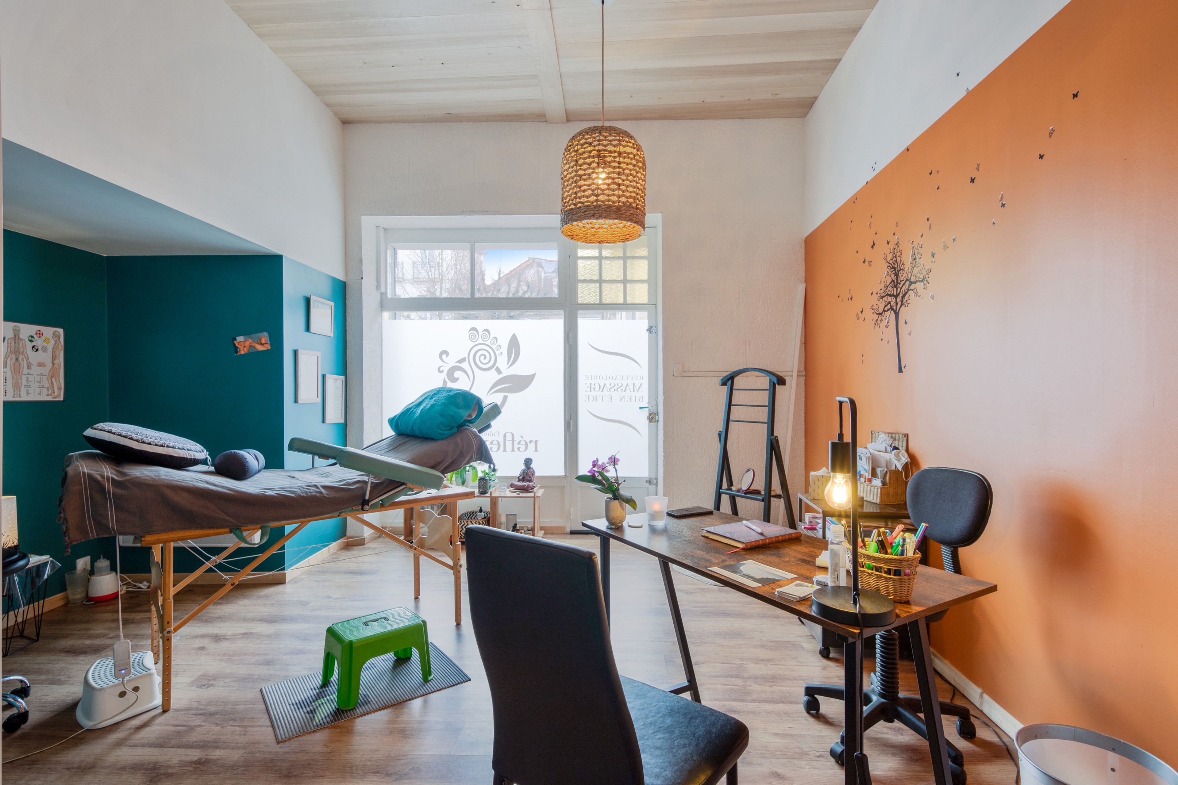 https://fyxheopqrpkpcjskstej.supabase.co/storage/v1/object/public/shop_gallery/119/vu-interieur.jpeg